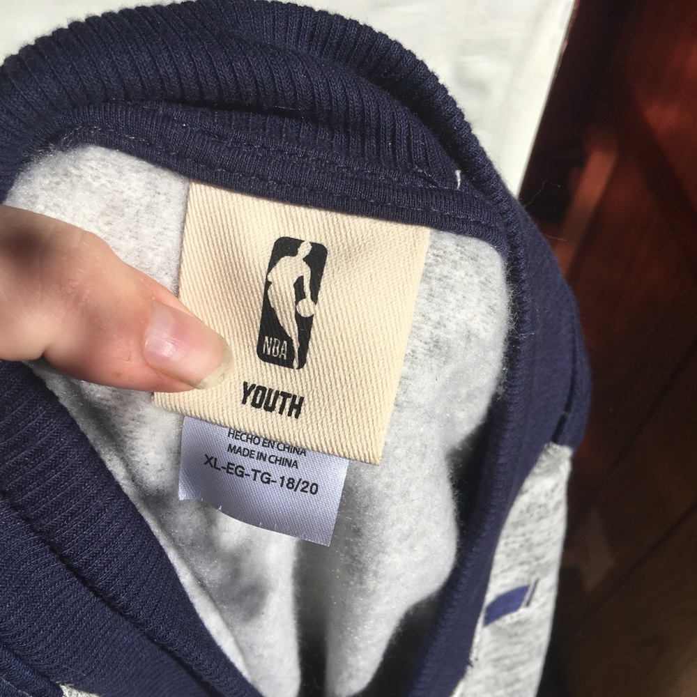 NWT boys youth size NBA zip up jacket - Picture 2 of 16